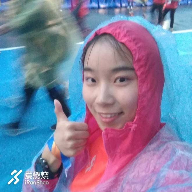 跑荒大步慢摇 打卡小细蛮腰—记2018广州马拉松