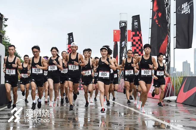 一个平庸跑者的奇幻漂流 -- 2018上海马拉松赛记