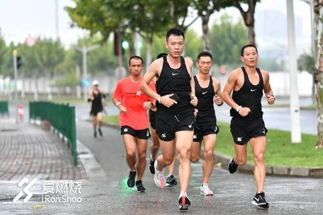 一个平庸跑者的奇幻漂流 -- 2018上海马拉松赛记