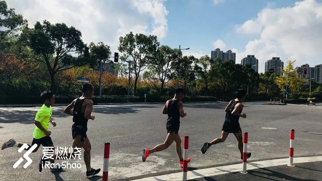 一个平庸跑者的奇幻漂流 -- 2018上海马拉松赛记