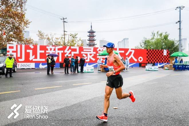 一个平庸跑者的奇幻漂流 -- 2018上海马拉松赛记