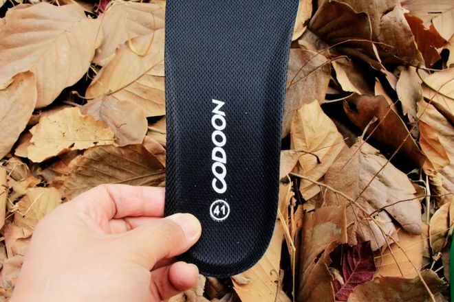 入门级跑者的福音：跑鞋也能时尚轻盈，潮流百搭