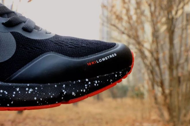 入门级跑者的福音：跑鞋也能时尚轻盈，潮流百搭