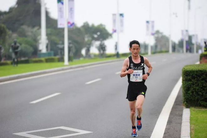 中国顶尖跑者的巅峰对决 厦马国内男女前三名独家专访