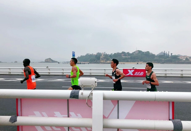 中国顶尖跑者的巅峰对决 厦马国内男女前三名独家专访