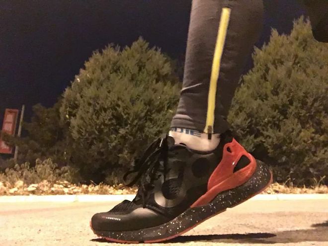 入门级跑者的福音：跑鞋也能时尚轻盈，潮流百搭