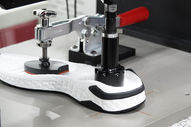 特步在国产竞速这块，做了哪些努力？