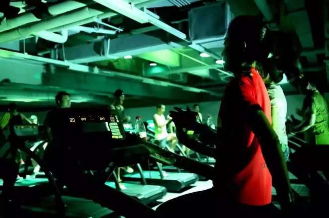 跑步机上真的可以跑步吗？