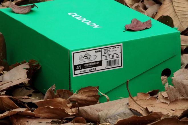 入门级跑者的福音：跑鞋也能时尚轻盈，潮流百搭