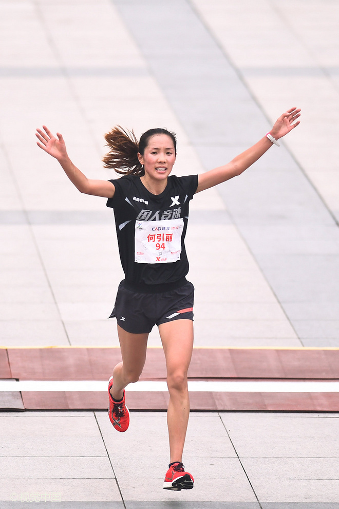 中国顶尖跑者的巅峰对决 厦马国内男女前三名独家专访