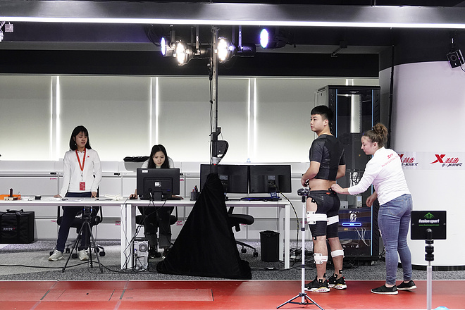 特步在国产竞速这块，做了哪些努力？