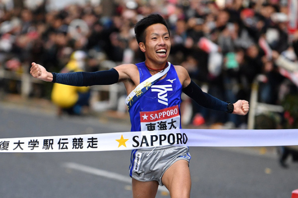 赛道速读 | 李子成厦马击败董国建 箱根驿传新王加冕  夜跑安全警钟长鸣