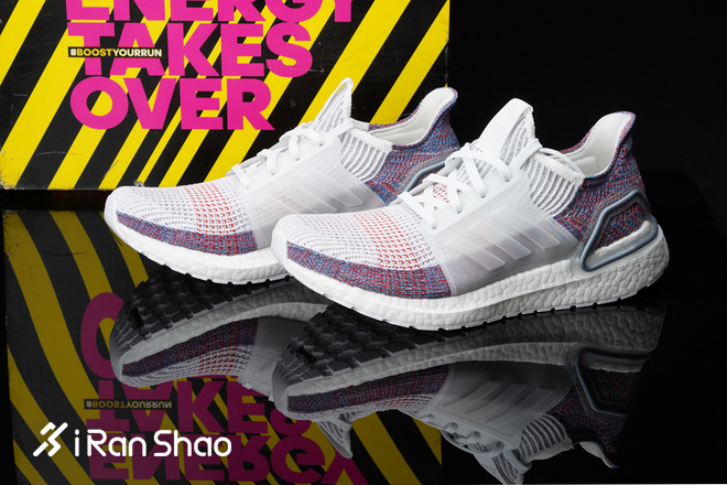 跑鞋 | 一双只有四个零件的跑鞋你敢穿吗？UltraBOOST 19 Refract评测