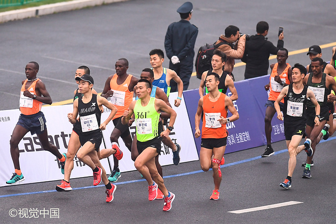 中国顶尖跑者的巅峰对决 厦马国内男女前三名独家专访