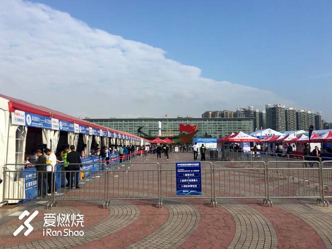 2018年深圳宝安国际马拉松赛