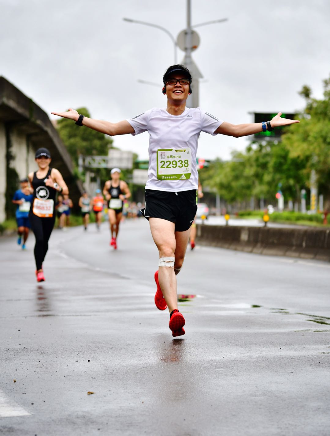 动如癫痫，静若瘫痪；山川湖海，市井城乡