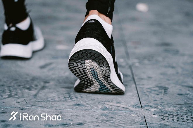 跑鞋 | 缓震巅峰 New Balance 1080 V9