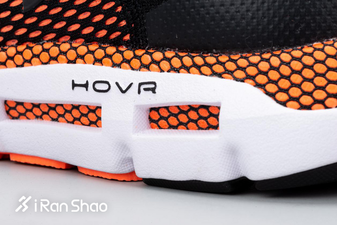 跑鞋 | 无穷与幻影：UA HOVR Infinite vs HOVR Phantom SE 极致缓冲的双重定义