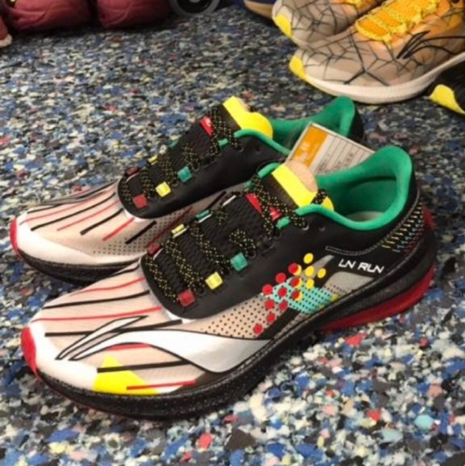 一个月里两次与世界纪录擦肩而过是怎样的感受 | 跑圈十件事