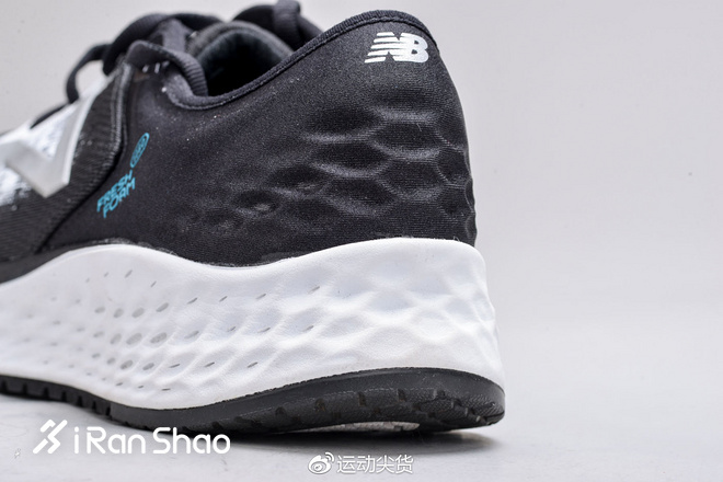 跑鞋 | 进击的大白 New Balance 1080 V9