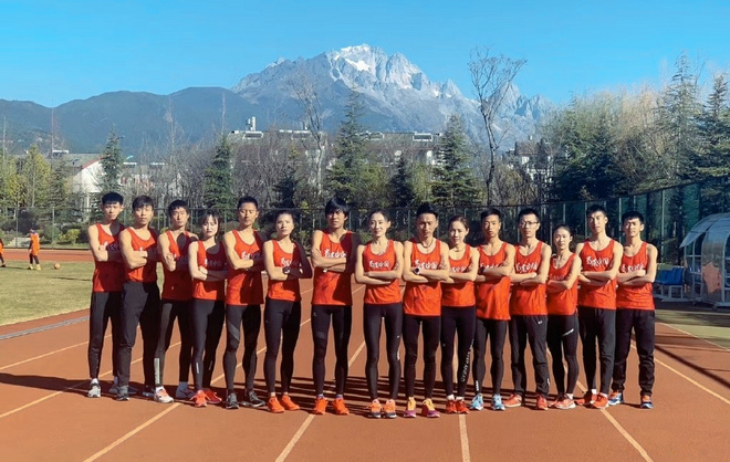 一个月里两次与世界纪录擦肩而过是怎样的感受 | 跑圈十件事