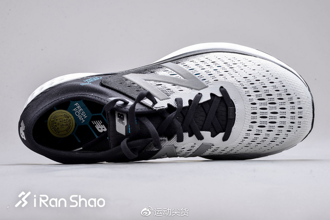 跑鞋 | 进击的大白 New Balance 1080 V9