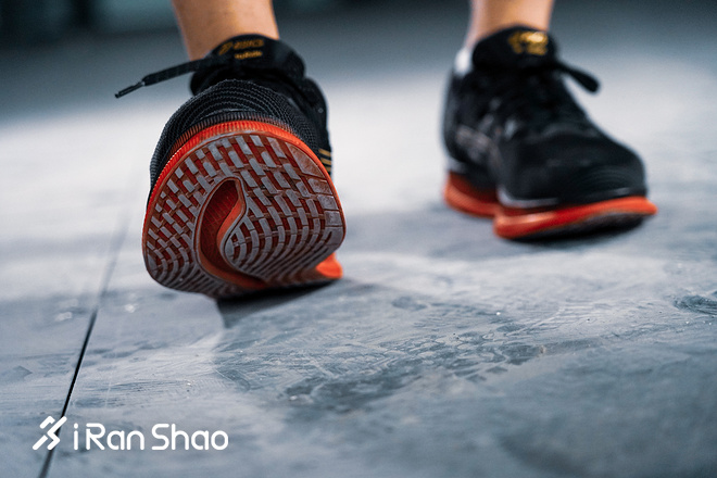 跑鞋 | 你真会因为一双鞋而爱上跑步吗？ ASICS亚瑟士 METARIDE深度评测