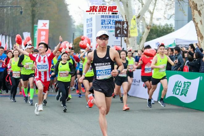 世界级绿道迎来“最美”半马，4000余人齐聚大学生樱花半程马拉松|2019武汉东湖绿道大学生樱花半马