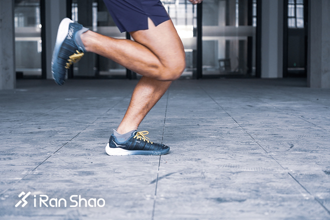 尖货Opinion | HOKA ONE ONE EVO Rehi 我们测评了一双全国都不上市的跑鞋！