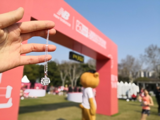 上海女子半马炸裂的少女心，下半年东方明珠下再约个全马330！