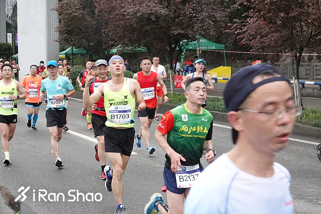 跑一场重马，品一品江湖