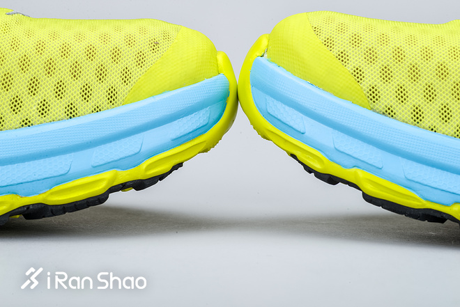 开箱 | 疾速“碳”索 HOKA ONE ONE  EVO CARBON ROCKET