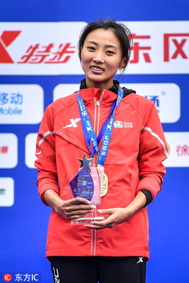 专访 | 从丑小鸭到奥运达标独苗 李芷萱与李国强师徒的马拉松进击之路