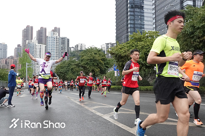 跑一场重马，品一品江湖