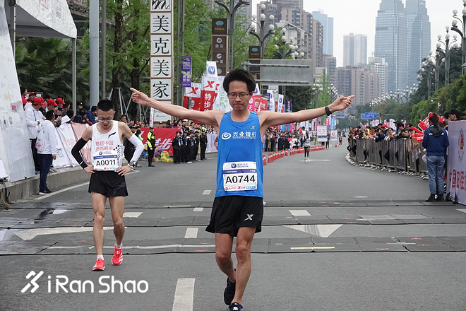 跑一场重马，品一品江湖