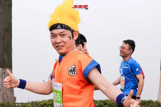 世界级绿道迎来“最美”半马，4000余人齐聚大学生樱花半程马拉松|2019武汉东湖绿道大学生樱花半马