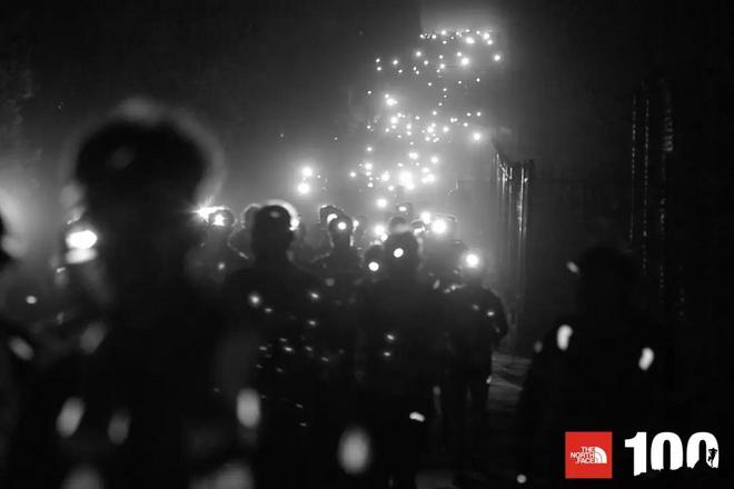 莫法拉成功卫冕、基普桑这次没有退赛丨跑圈十件事