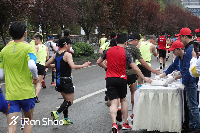 跑一场重马，品一品江湖