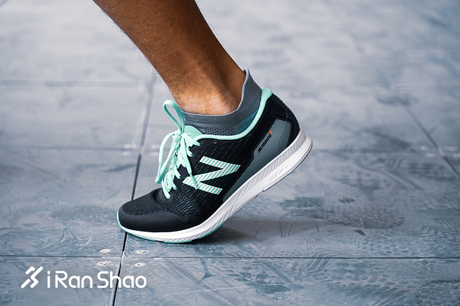 跑鞋 | New Balance HANZO T 一双冲出二次元的跑鞋