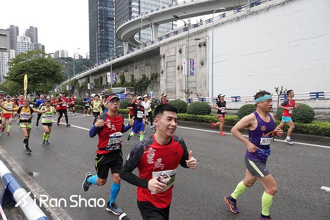 跑一场重马，品一品江湖