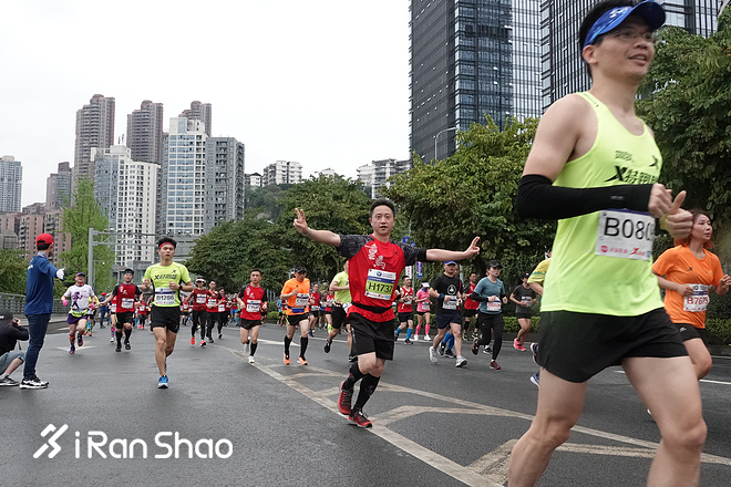 跑一场重马，品一品江湖