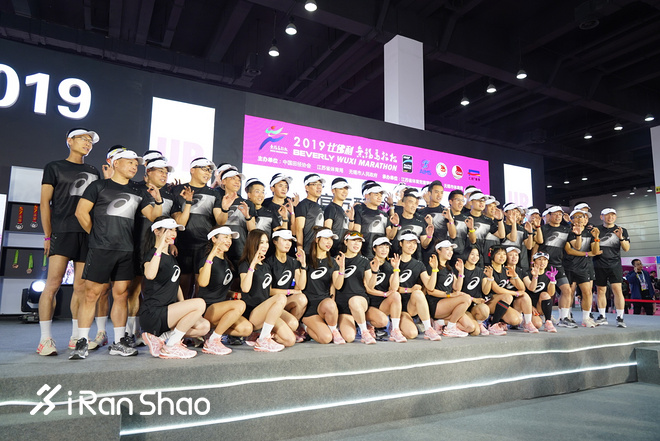 梅子黄雨时，参差三万跑者，百舸争流太湖畔丨2019无锡马拉松