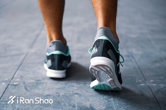 跑鞋 | New Balance HANZO T 一双冲出二次元的跑鞋