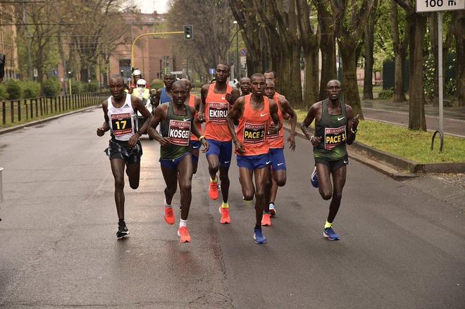 跑马十年 川内终成职业选手 | 跑圈十件事