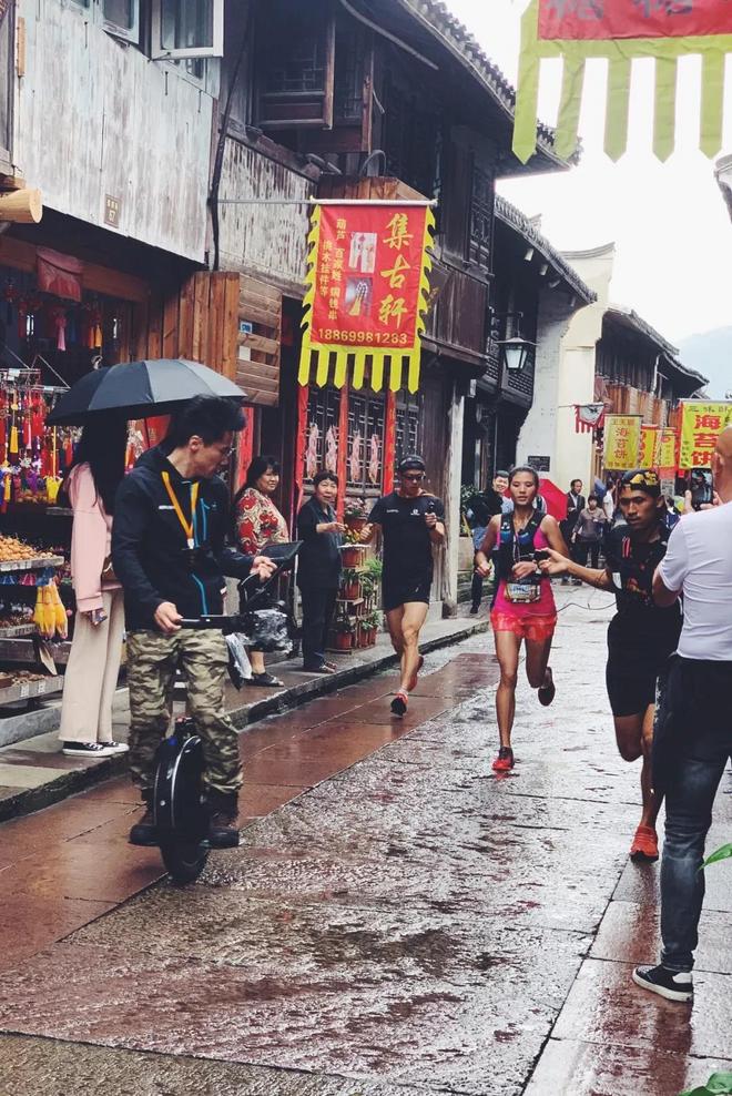 田径亚锦赛万米 多布杰亚洲第五丨跑圈十件事