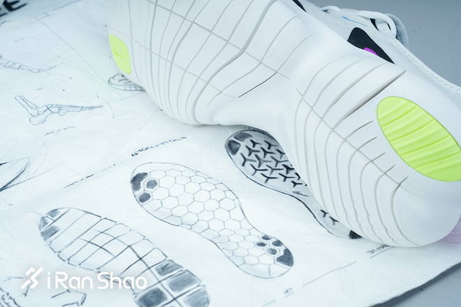 开箱 | 裸跑该怎么跑？Nike Free RN 5.0 2019
