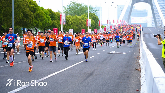 2019 上海半程马拉松 | 用喜悦的声响 庆贺这一场五周岁的盛典