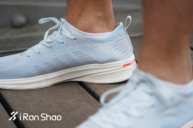 跑鞋 | “氢”舟已过万重山 FLASHLITE 安踏氢跑鞋