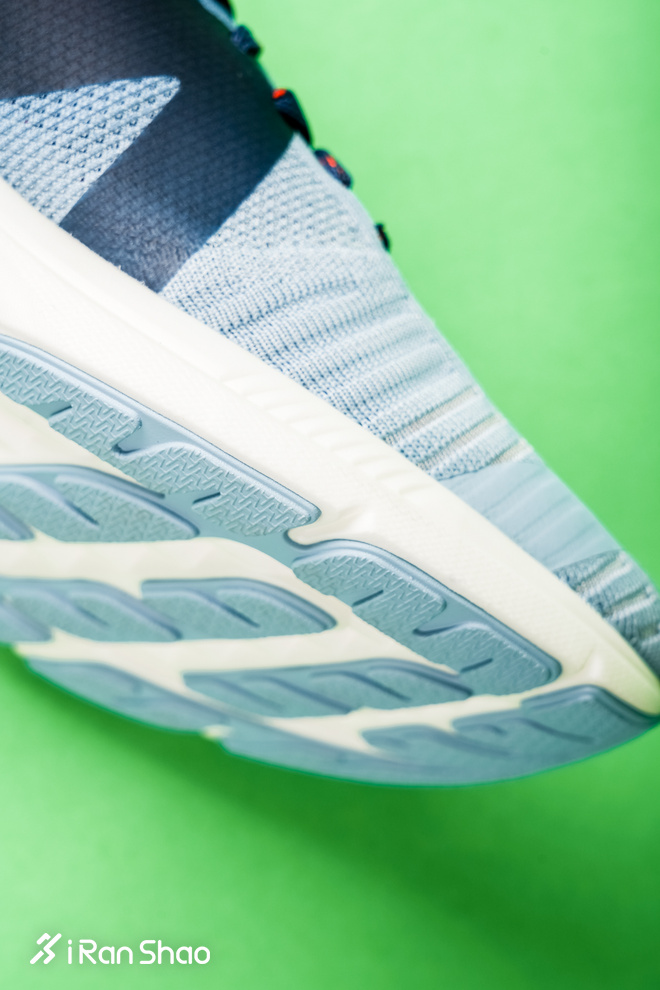 开箱 | 让跑步变的简单一点 李宁超轻16