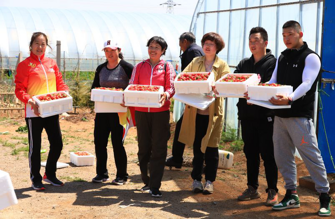 荣马训练营圆满举行，“海草房之旅”让跑友叹为观止！